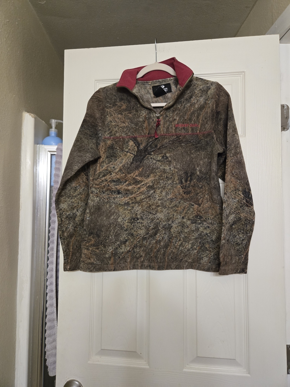 Mossy Oak Camo Half-Zip Pullover with Pink Collar With Pockets